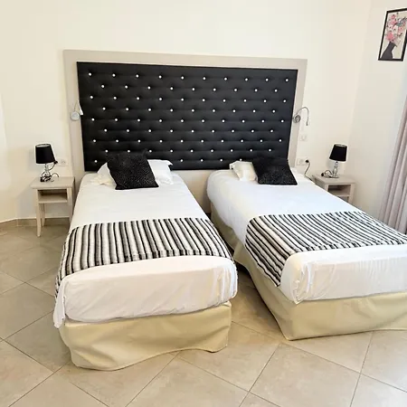 Hotel A Storia 3*